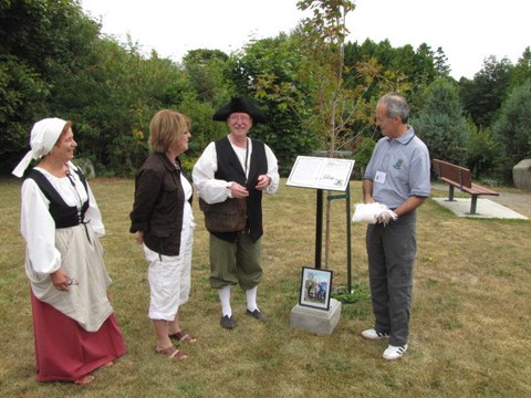 2010 Grand Rassemblement Inauguration de la plaque au parc Fontaine Claire